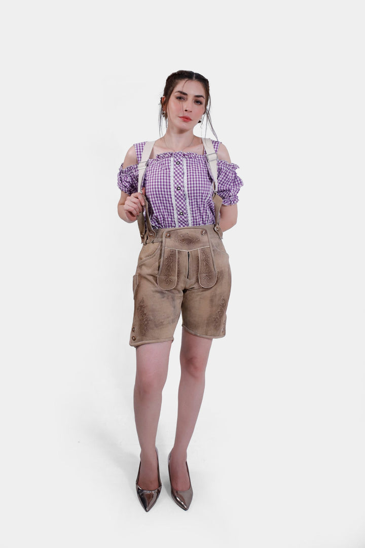 Dafne Keen Lederhosen