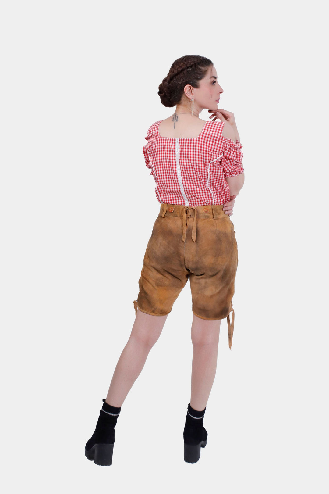 Olivia Rodrigo Lederhosen